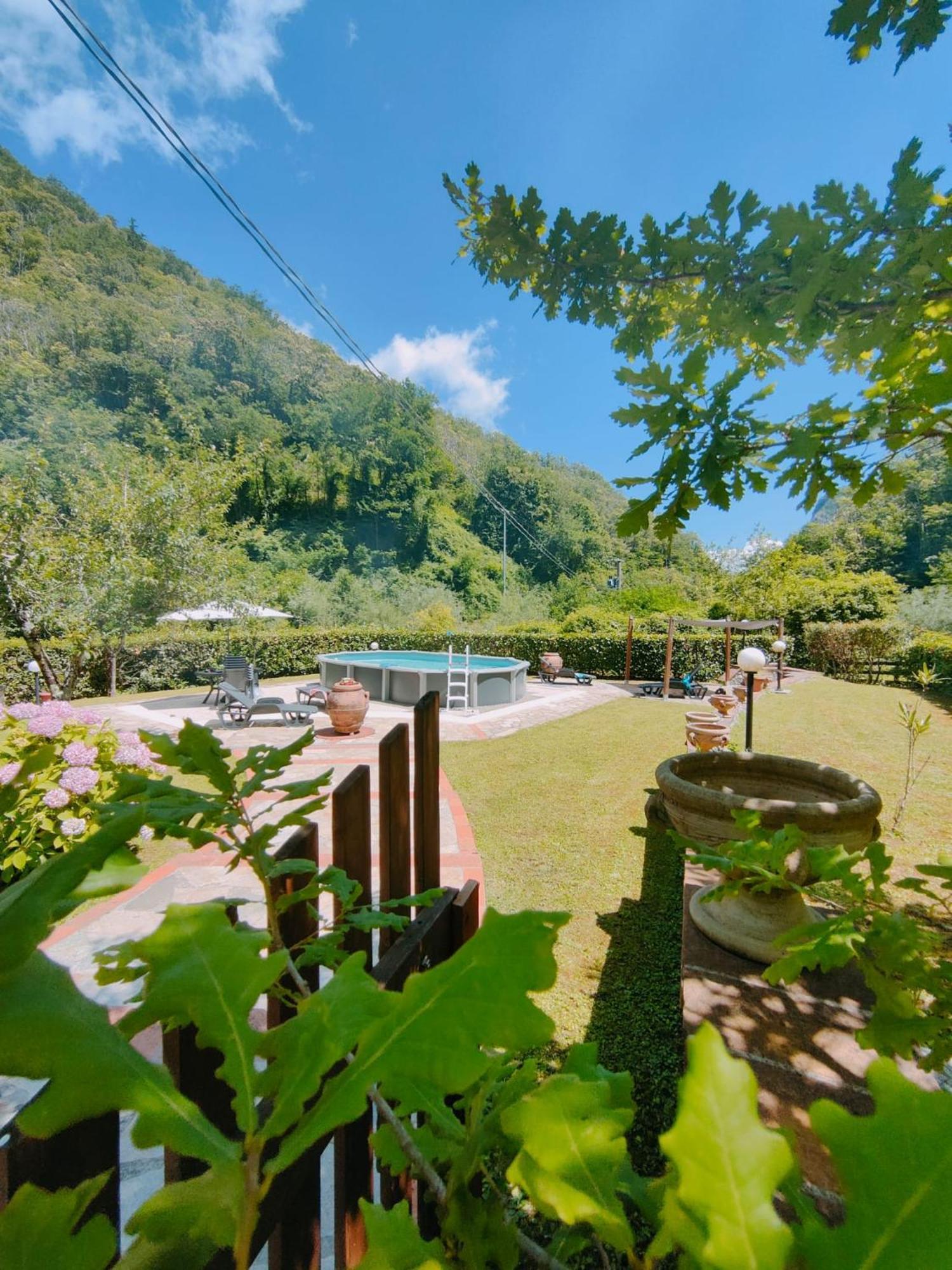 Casa Vacanze Il Boscaccio "Casa Massimo" Fornovolasco Exterior photo
